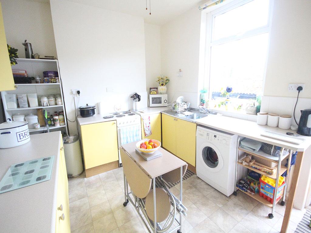 2 bedroom end terrace house SSTC in Earby - IMG_3293.jpg